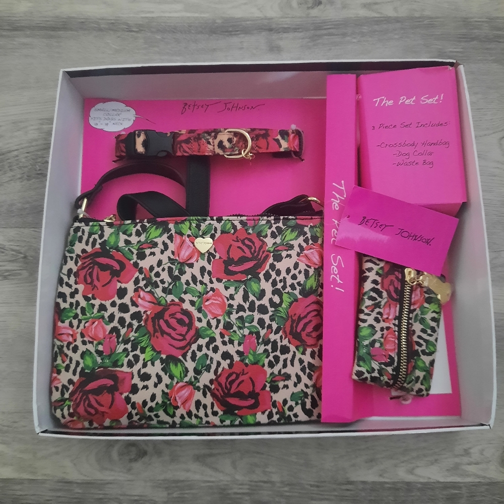 Betsey Johnson Pet Set